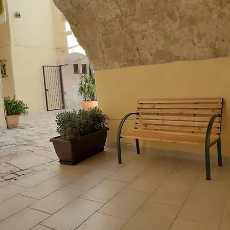 Al Sottano 19 Apartment Bari Exterior photo